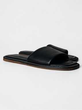 NWT Brunello Cucinelli Monili Trim Black Leather Slide Sandals Size EU 37 Italy